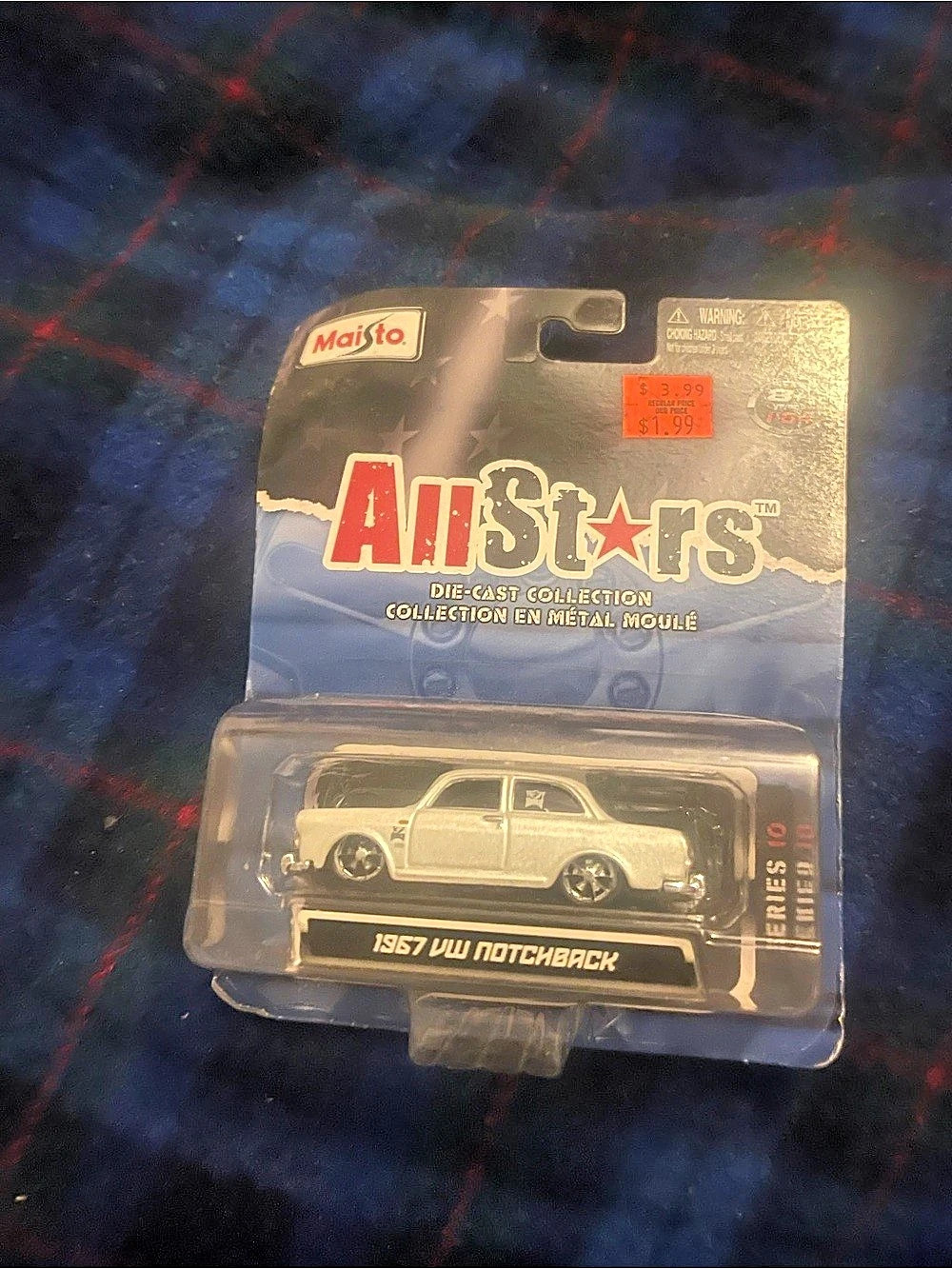 Maisto 1957 Buick Roadmaster Die-Cast Model Car NWT